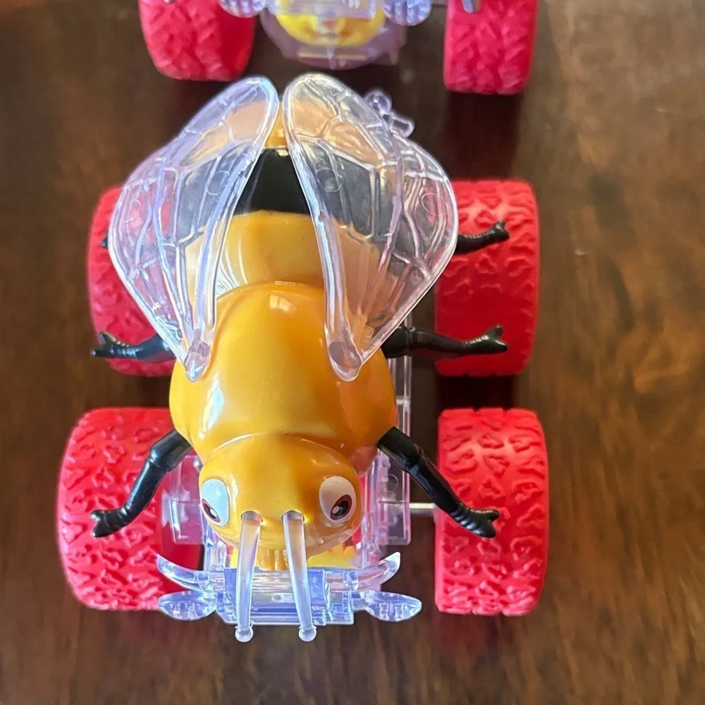 Insect-Themed Toy Cars Set - Red, Black, Green, Yellow